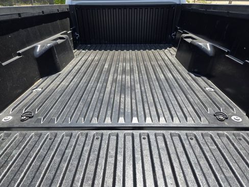Used 2024 Toyota Tacoma SR RWD image 33