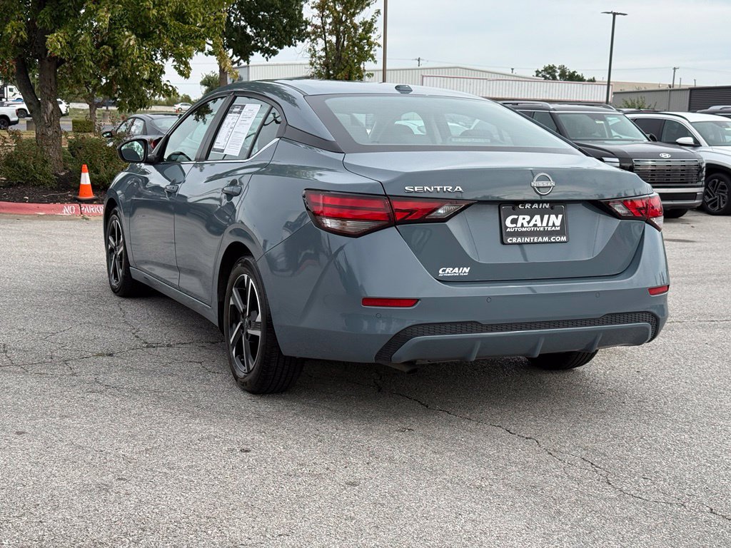 Used 2025 Nissan Sentra SV FWD image 5