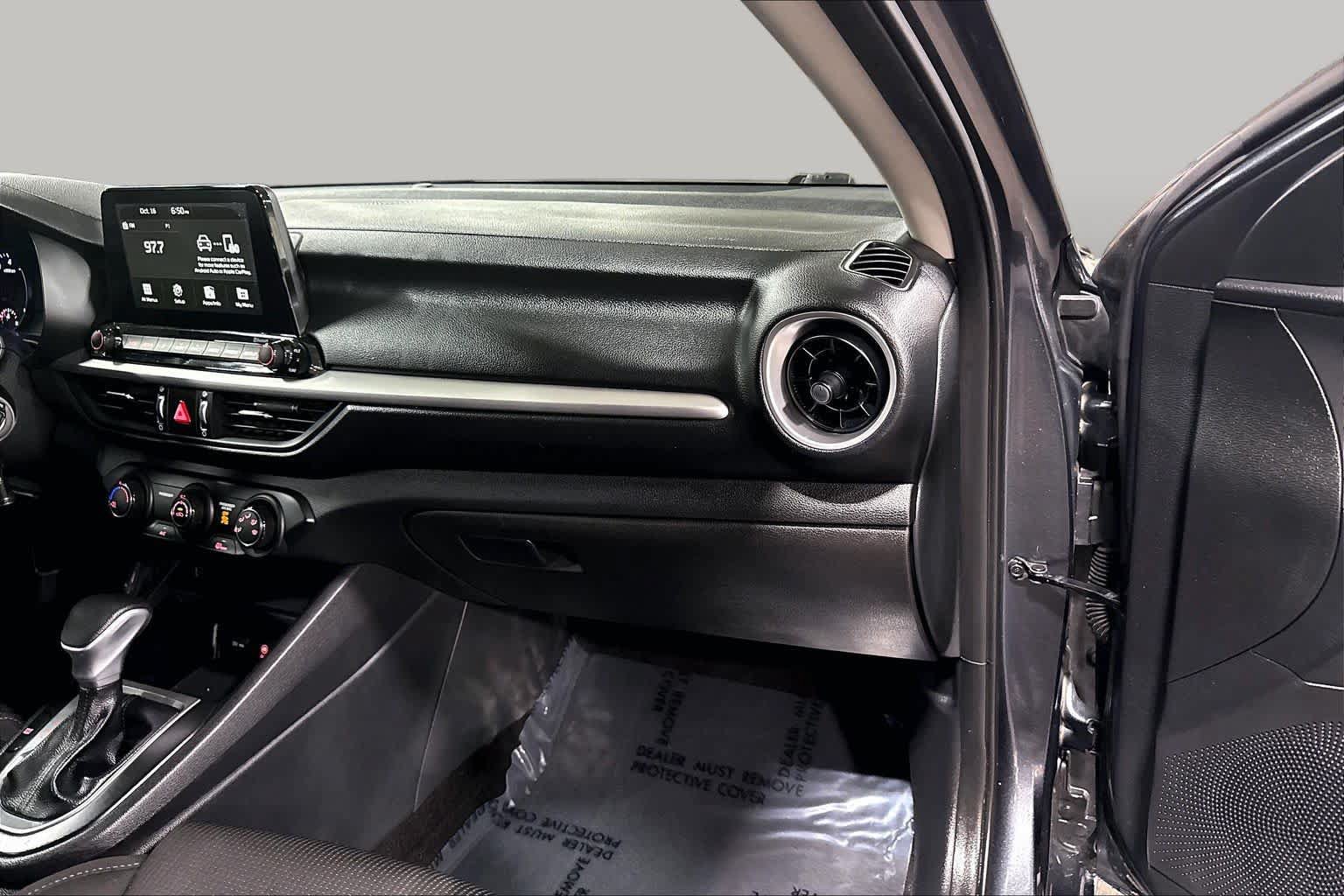Used 2021 Kia Forte LXS FWD image 18