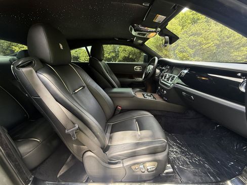 Used 2014 Rolls-Royce Wraith RWD image 26