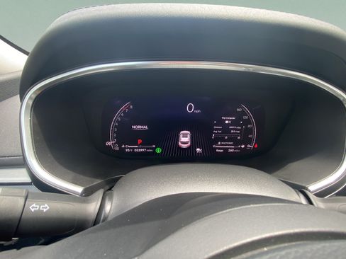 Used 2024 Acura MDX SH-AWD w/ Technology Package image 25