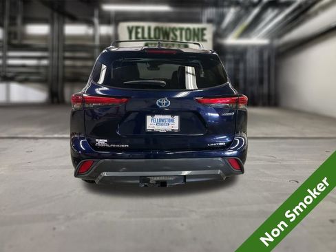 Used 2023 Toyota Highlander Limited AWD/4WD image 3