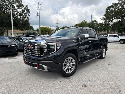 Used 2024 GMC Sierra 1500 Denali w/ Technology Package RWD image 1