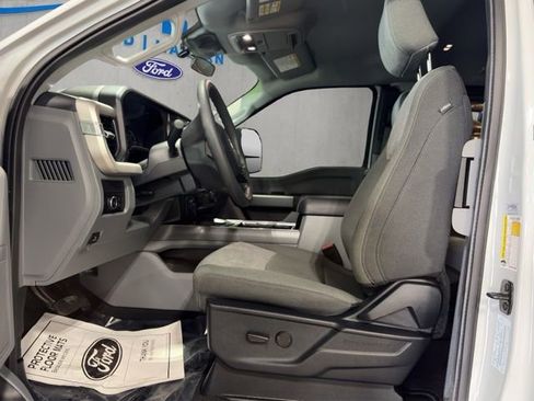 Used 2025 Ford F350 XLT AWD/4WD image 2