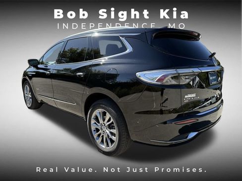 Used 2023 Buick Enclave Avenir w/ Avenir Technology Package image 16