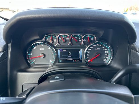 Used 2018 Chevrolet Tahoe LT image 15