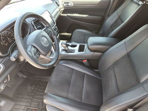 Used 2021 Jeep Grand Cherokee Laredo X image 11