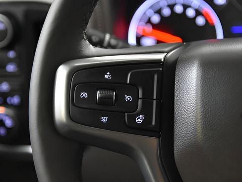 Used 2022 Chevrolet Silverado 1500 LT image 11