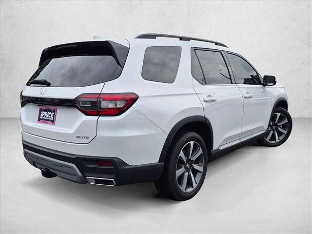 Used 2025 Honda Pilot Elite image 5