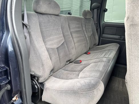 Used 2005 GMC Sierra 2500 SLE w/ Snow Plow Prep Package image 22