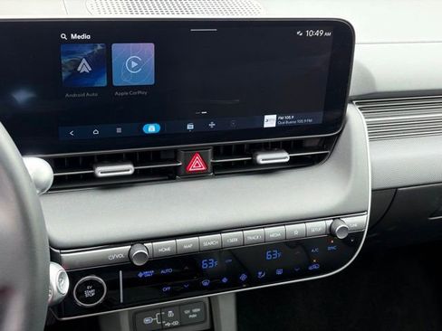 Used 2025 Hyundai Ioniq 5 Limited image 18