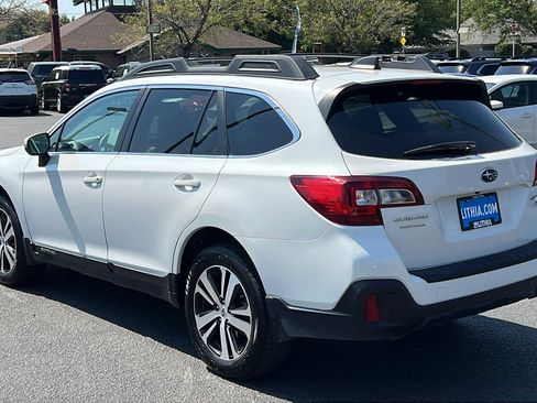 Used 2018 Subaru Outback 3.6R Limited AWD/4WD image 7