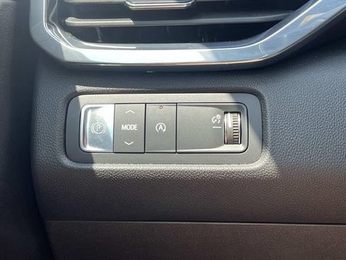 Used 2024 GMC Acadia Elevation FWD image 29