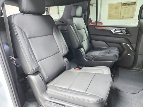 Used 2026 GMC Yukon XL Denali w/ Sun & Power Step Package AWD/4WD image 49