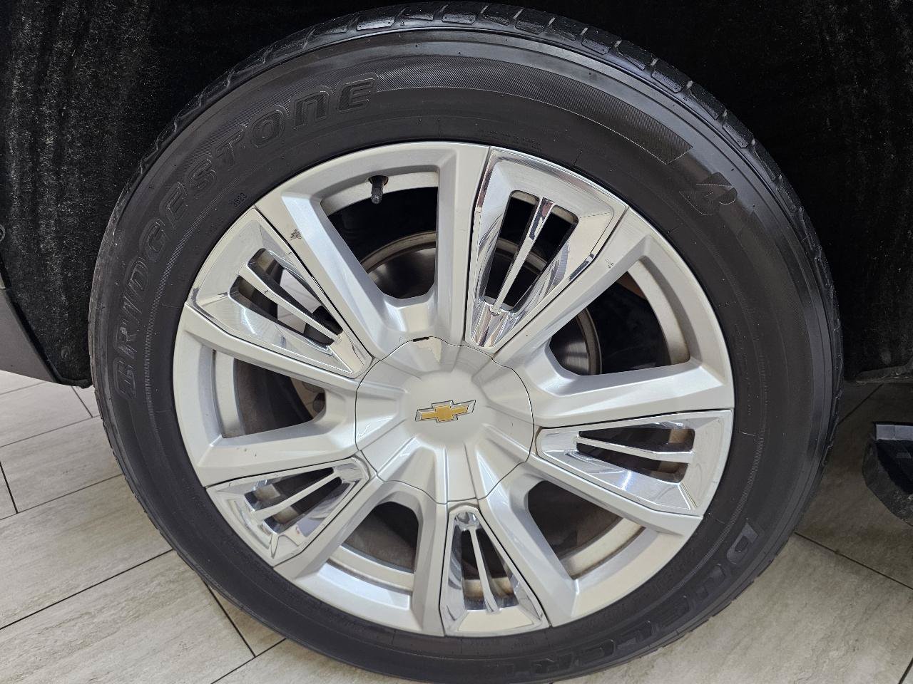 Used 2021 Chevrolet Tahoe High Country w/ Premium Package AWD/4WD image 46