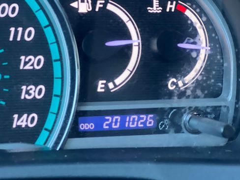 Used 2013 Toyota Venza LE image 23