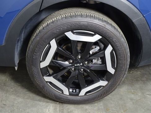 Used 2024 Kia Telluride S FWD image 39