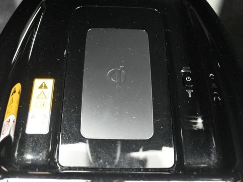 Certified 2019 Toyota Prius XLE AWD/4WD image 23
