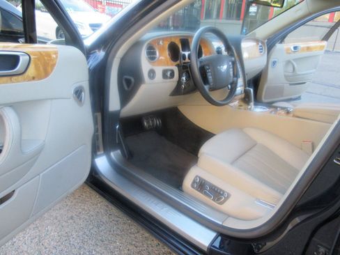 Used 2008 Bentley Flying Spur Flying Spur AWD/4WD image 7