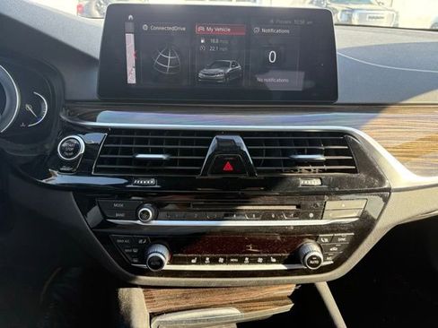 Used 2018 BMW 540i xDrive image 14