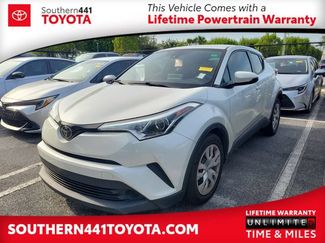 Used 2019 Toyota C-HR LE FWD video 1