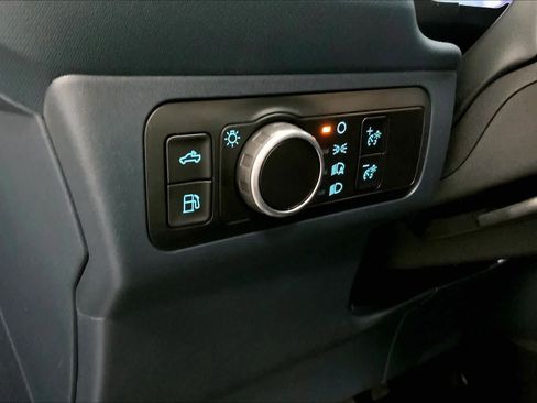 New 2026 Ford Maverick XL FWD image 18