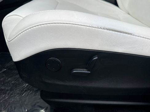 Used 2018 Tesla Model X 100D image 13