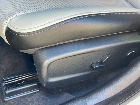 Used 2018 Chrysler 300 S w/ 300S Premium Group 2 image 26