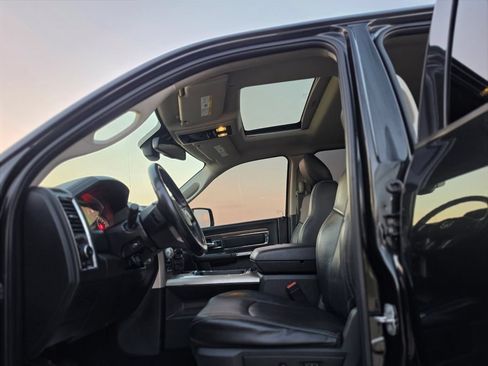 Used 2018 RAM 1500 Laramie w/ Convenience Group AWD/4WD image 22