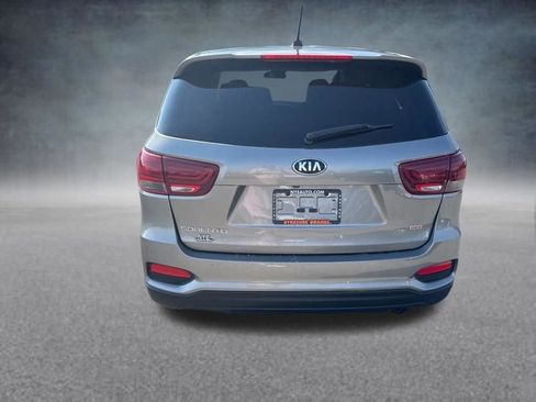Used 2019 Kia Sorento AWD image 4