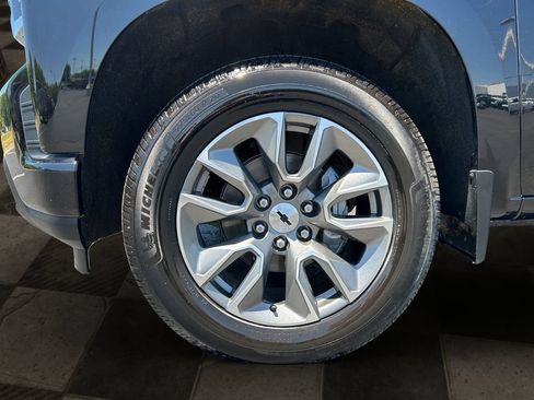 Certified 2022 Chevrolet Silverado 1500 RST AWD/4WD image 9