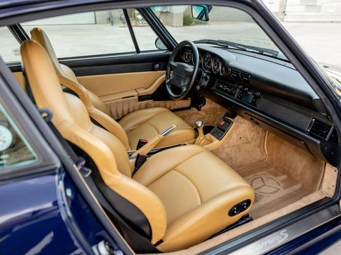 Used 1998 Porsche 911 Carrera S RWD image 13