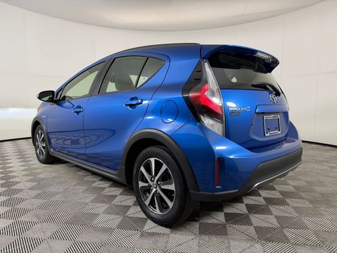 Used 2018 Toyota Prius C Two FWD image 3