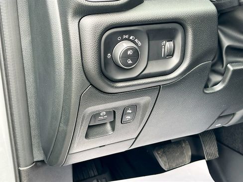 New 2026 RAM 1500 Big Horn w/ Night Edition AWD/4WD image 10