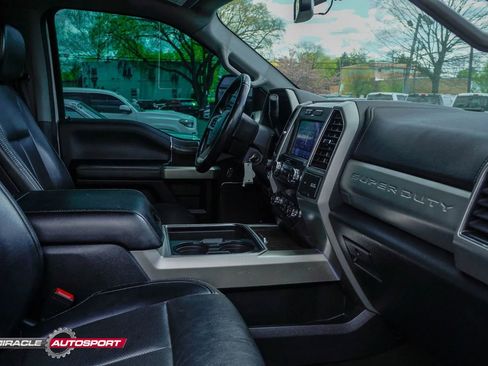 Used 2021 Ford F250 Lariat image 36