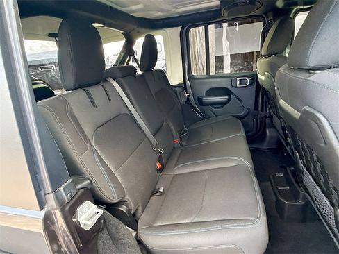 Used 2021 Jeep Wrangler Unlimited Rubicon 4xe w/ Cold Weather Group image 31