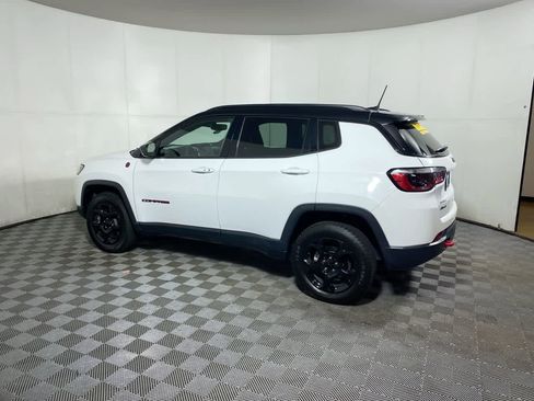 Used 2023 Jeep Compass Trailhawk image 12