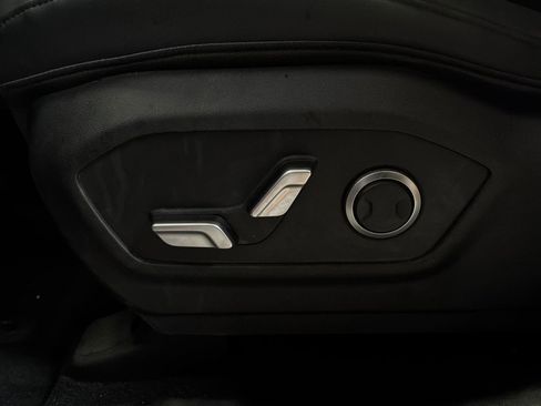 Used 2025 Hyundai Santa Fe SEL FWD image 11