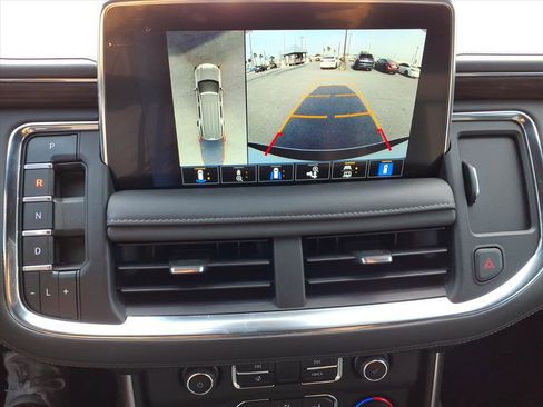 Used 2023 Chevrolet Tahoe Z71 w/ Z71 Off-Road Package image 13