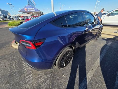 Used 2023 Tesla Model Y Long Range AWD/4WD image 2