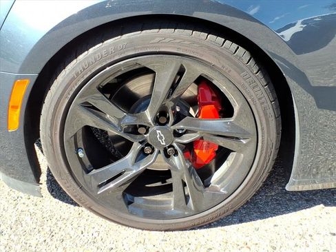 Used 2023 Chevrolet Camaro LT w/ RS Package image 9