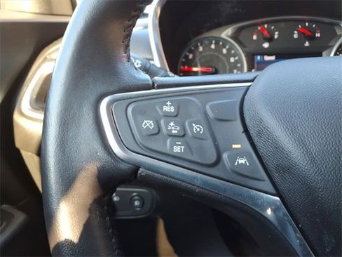 Used 2020 Chevrolet Equinox LT image 24