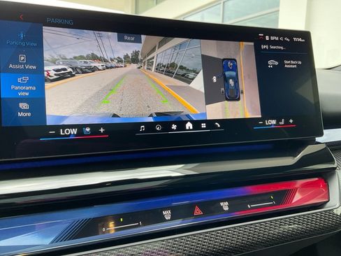 New 2027 BMW M5 Touring AWD/4WD image 19
