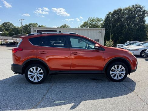 Used 2015 Toyota RAV4 Limited FWD image 8