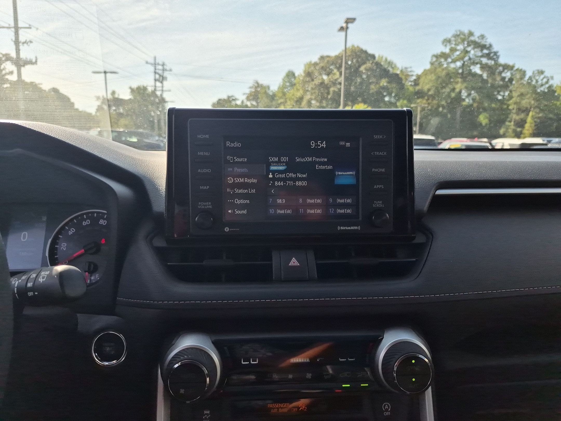 Used 2021 Toyota RAV4 XLE FWD image 14