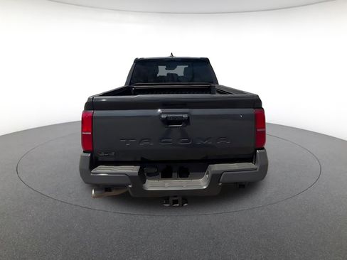 Used 2025 Toyota Tacoma TRD Off-Road AWD/4WD image 10