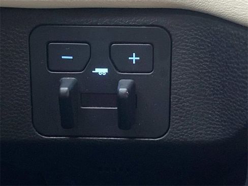 Used 2023 Toyota Tundra 1794 Edition image 28