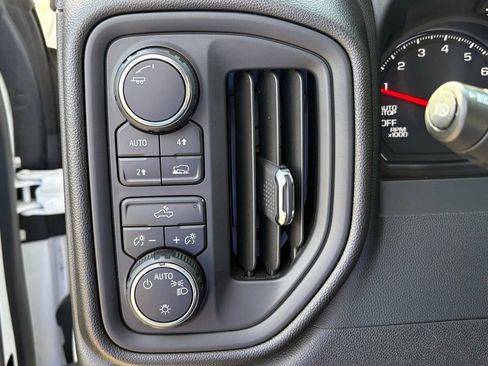 Used 2024 Chevrolet Silverado 1500 Custom AWD/4WD image 31