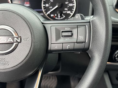 Used 2024 Nissan Rogue S image 13