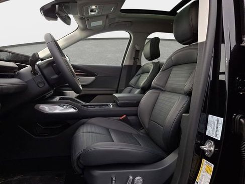 New 2026 Lincoln Nautilus Reserve AWD/4WD image 11